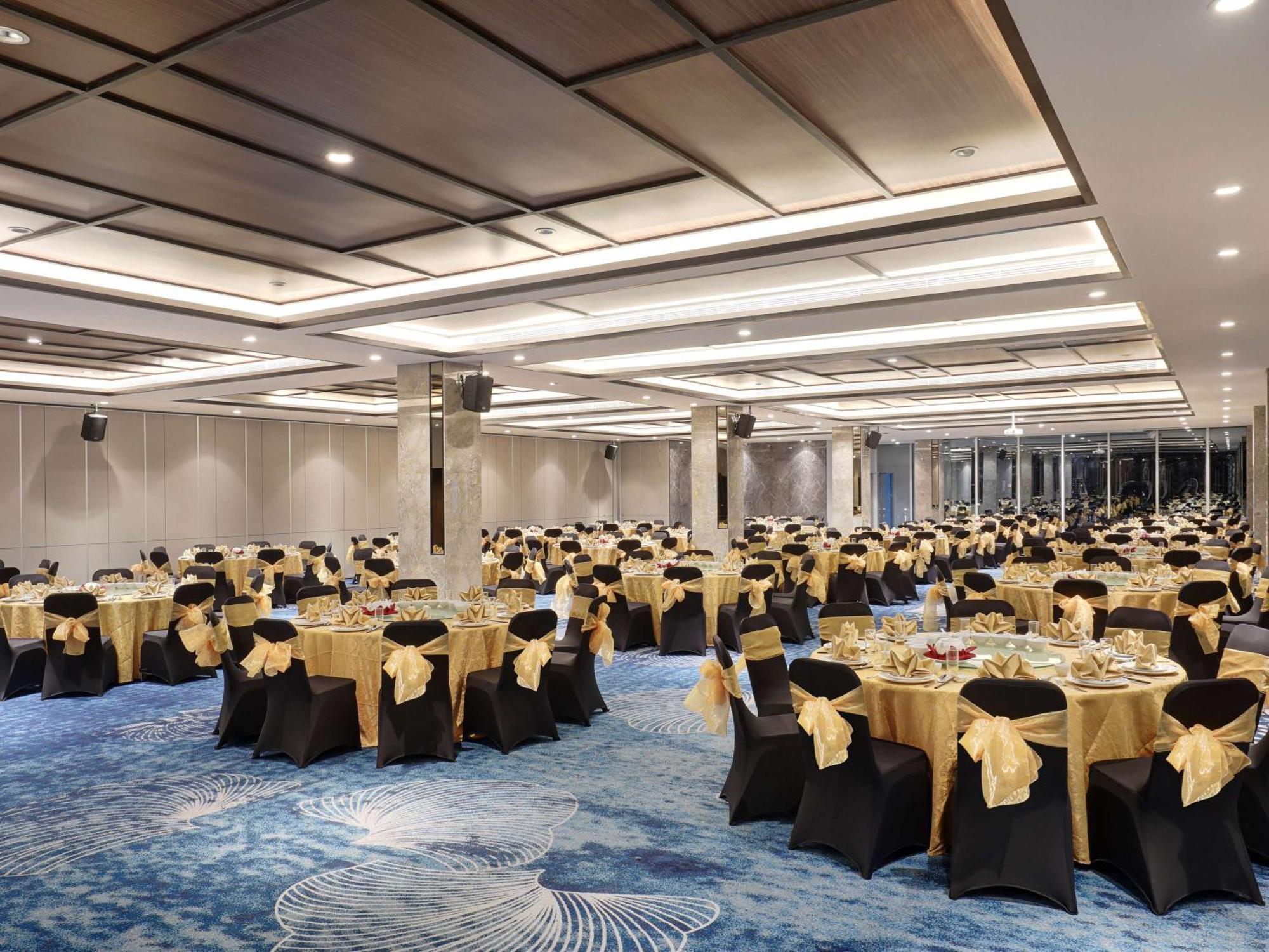 Mercure Samarinda Exterior photo
